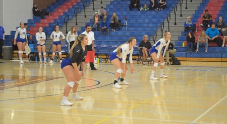 WVB | Lane volleyball leads division after win over Rogue